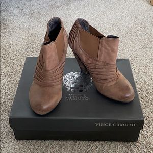 Vince Camuto Brown booties 7M